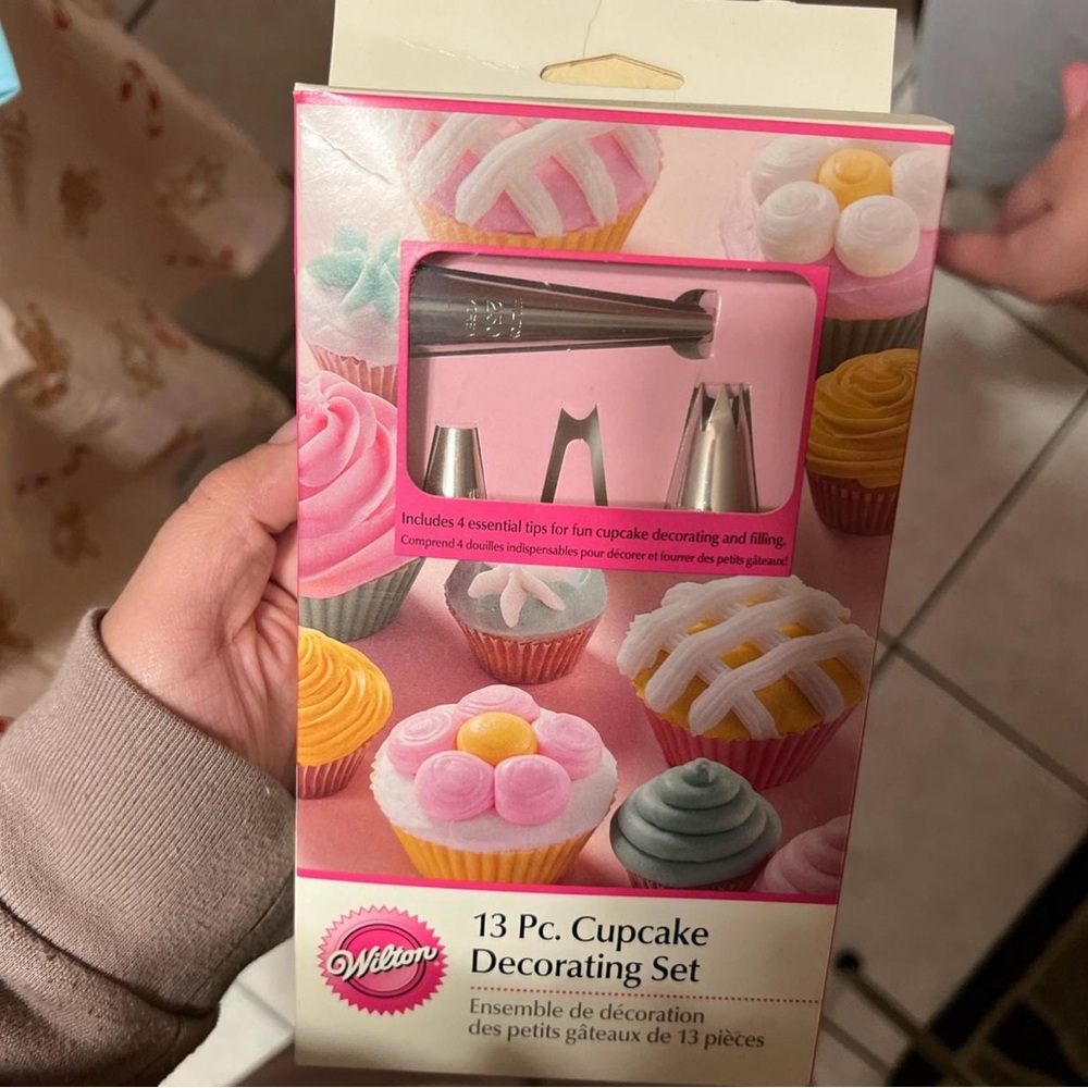 Wilton Pink Cupcake Decorating Set